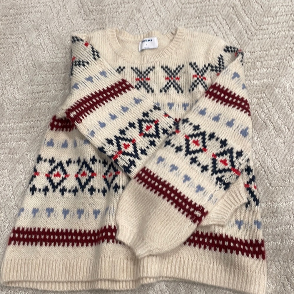 Old navy sweater